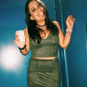 Meet your Posher, Dani